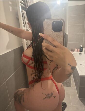 Lara.bttn