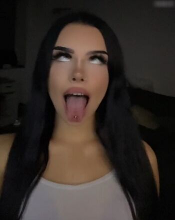 Lara.bttn