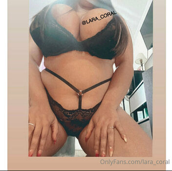 lara_coral