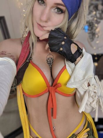 Lara Loxley