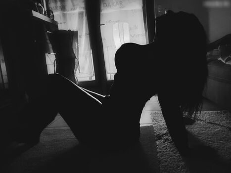 Lara.Marie.v__