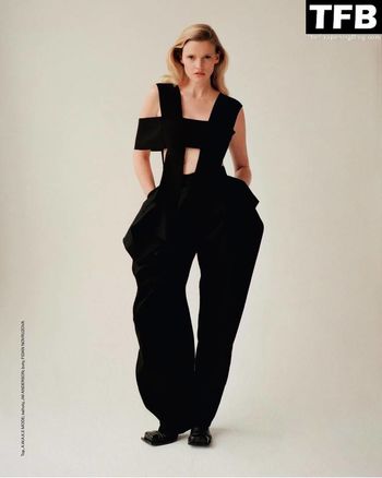 Lara Stone
