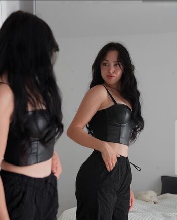Lara.stxx