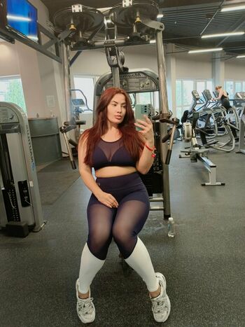 lariss_moon