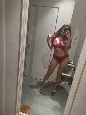 lariss_moon