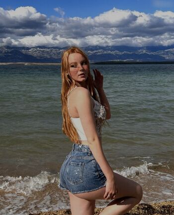 Larissa.775