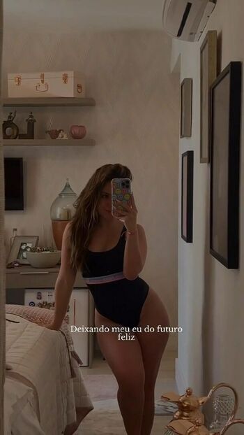 Larissa Manoela