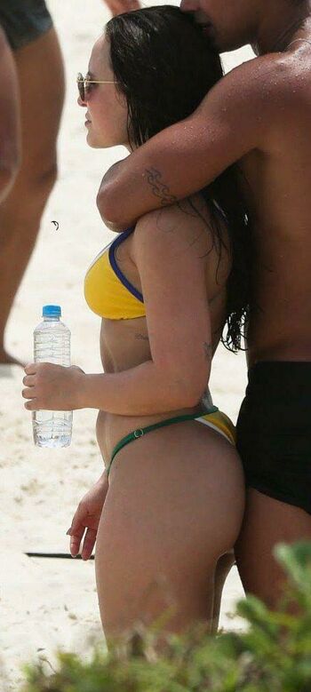 Larissa Manoela
