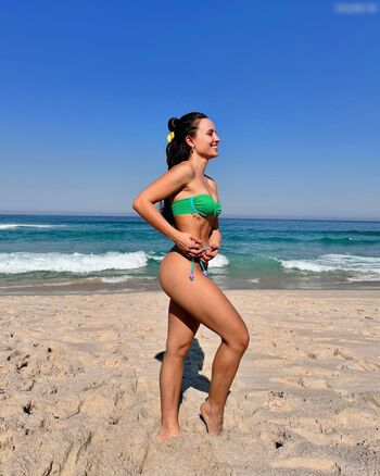 Larissa Manoela