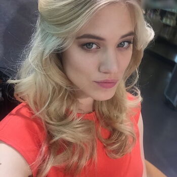 Larissa Marolt