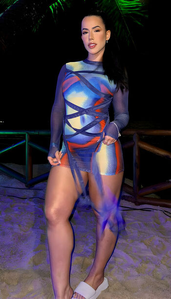 Larissa Tomasia