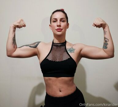 larraphoenix