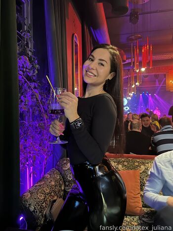 Latex Juliana