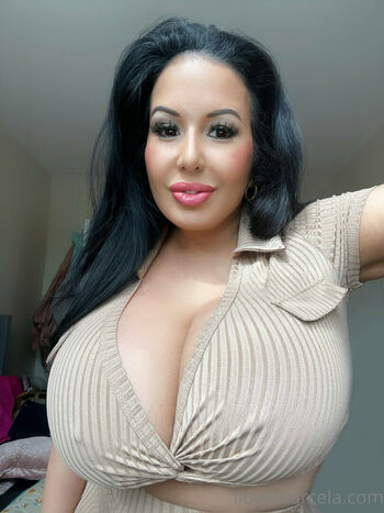 latinamilfnyc