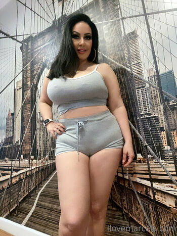 latinamilfnyc