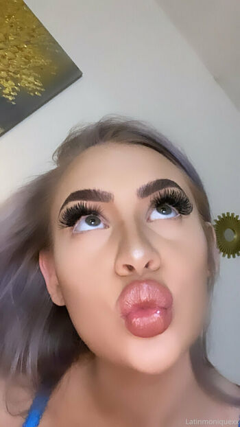 latinmoniquexx