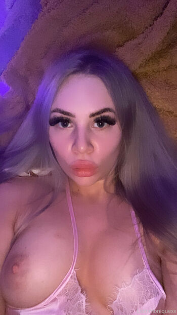 latinmoniquexx