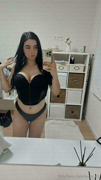 laura_62