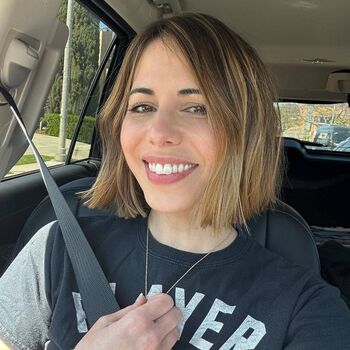 Laura Bailey