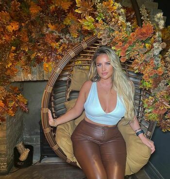 LAURA GOLD