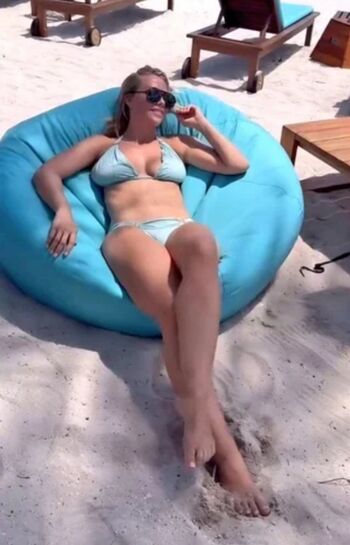 Laura Hamilton