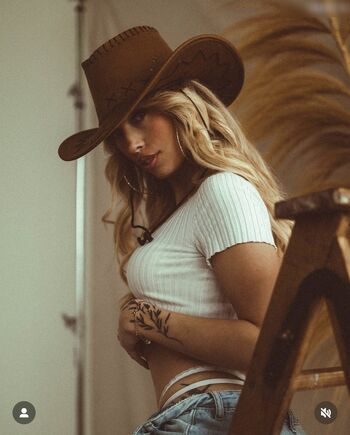 Laura Hummer