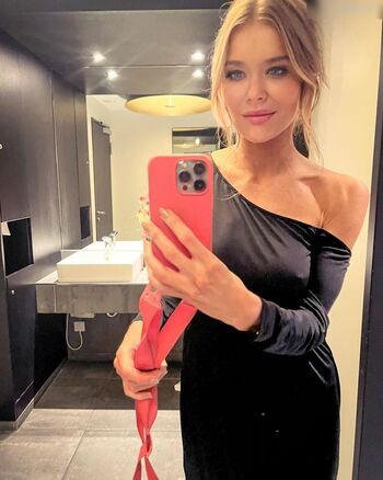 Laura Karasek
