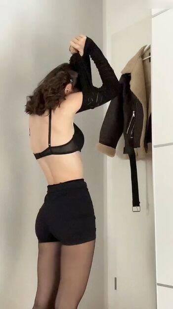 Laura Marie Soons