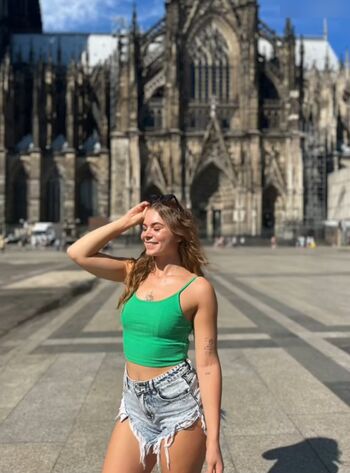 Laura_sfrm