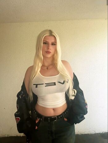Laura.z57