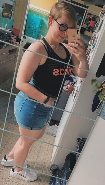 lauradenise98