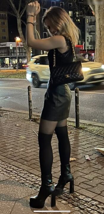 laure_bv