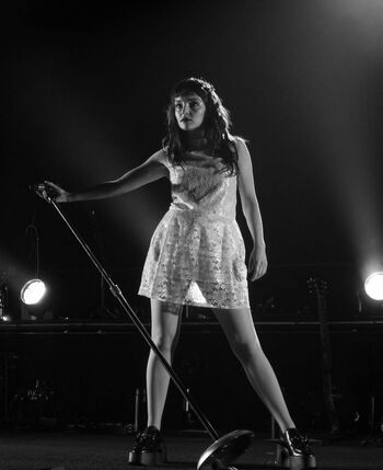 Lauren Mayberry