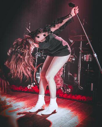 Lauren Mayberry