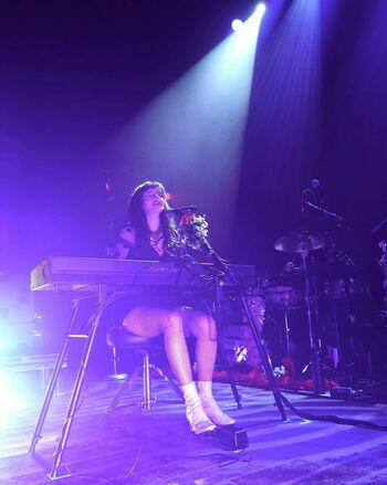 Lauren Mayberry