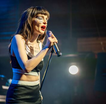 Lauren Mayberry