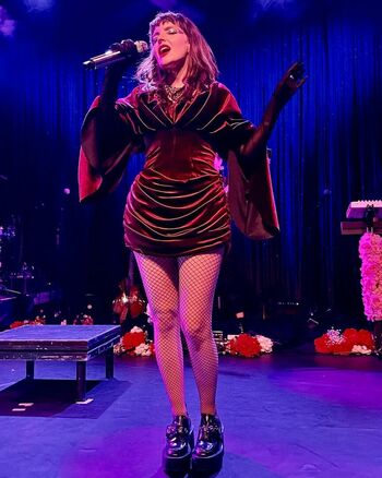 Lauren Mayberry