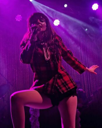 Lauren Mayberry