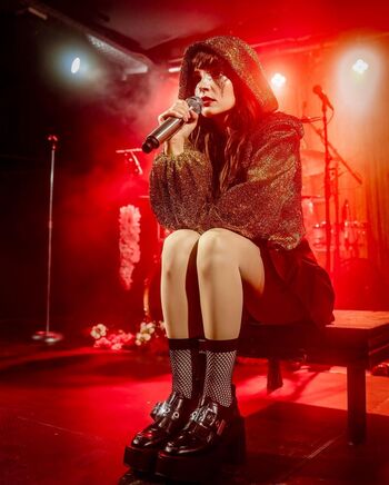 Lauren Mayberry