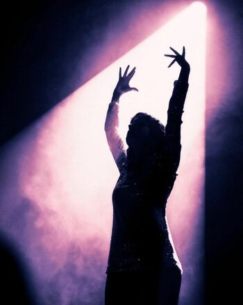 Lauren Mayberry