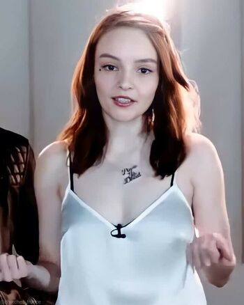Lauren Mayberry