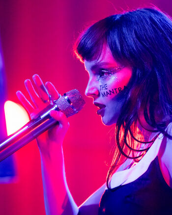 Lauren Mayberry