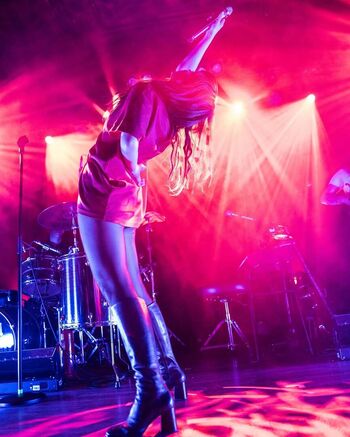 Lauren Mayberry