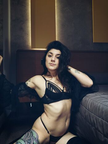laurettavixen