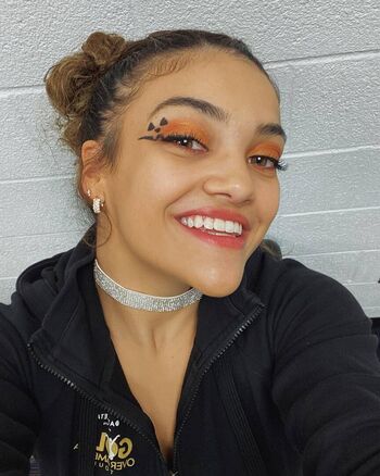 Laurie Hernandez