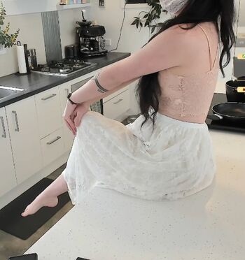 Layna Lazar