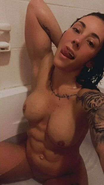 Lcpeachez88