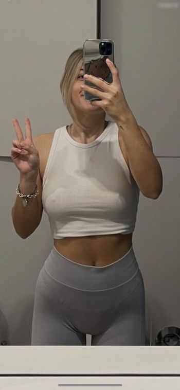 Lea Breuer