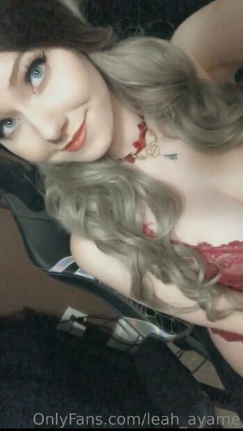 leah_ayame