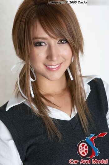 Leah Dizon
